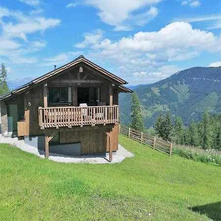 Almresort Sommerschnee 普鲁格恩